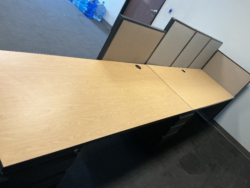Photo 1 of Cubicle - 2 desk
Nellis Auction Special Liquidation Event
Bidding: Monday 9/21 – Wednesday 9/23
Pickup: Thursday 9/24 only, 7:00am - 5:00pm
This auction features office furniture, equipment, and technology — including cubicles, desks, file cabinets, con