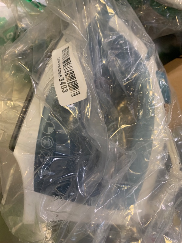 Photo 1 of BLACK+DECKER Steam Iron (Blue)