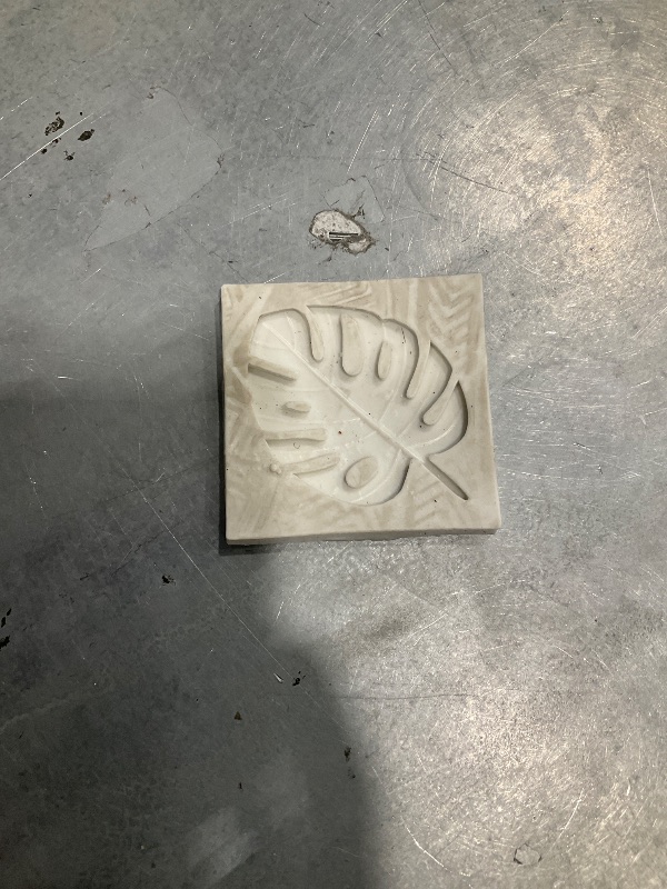 View 2 of **View Clerk Notes**Craftdady 1 pcs Leaf Silicone Mold Tropical Monstera Leaves Resin Casting Mold for Epoxy Resin UV Resin Polymer Clay DIY Coaster Keychain Pendant Jewelry Craft Making