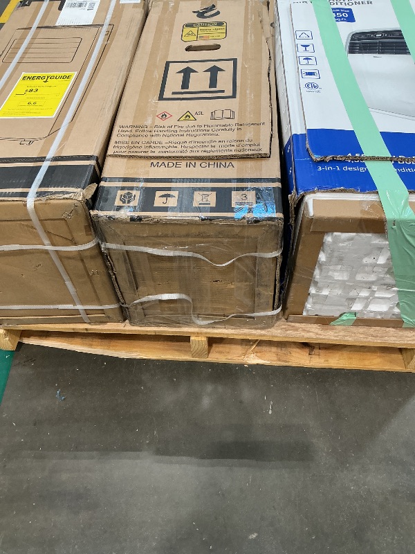 View 3 of [SOLD FOR PARTS] 10,000 BTU Portable Air Conditioners, Portable AC With Remote for Room to 450 sq.ft 3 in 1 Air Conditioner With Dehumidification/Air Circulation/Timer And Window Kit