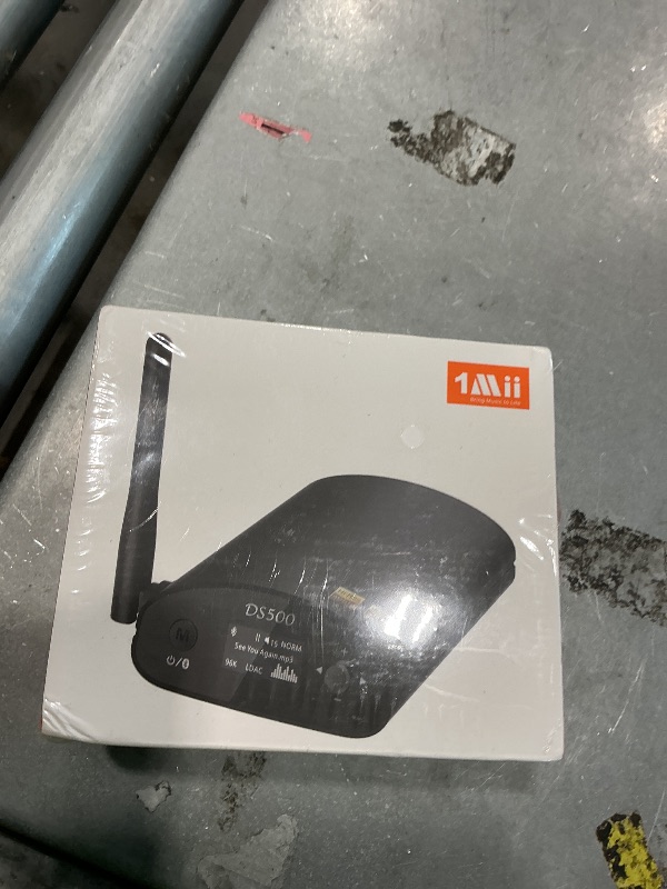 View 2 of 1Mii DS500 Hi-Res Bluetooth 5.3 Receiver with DAC