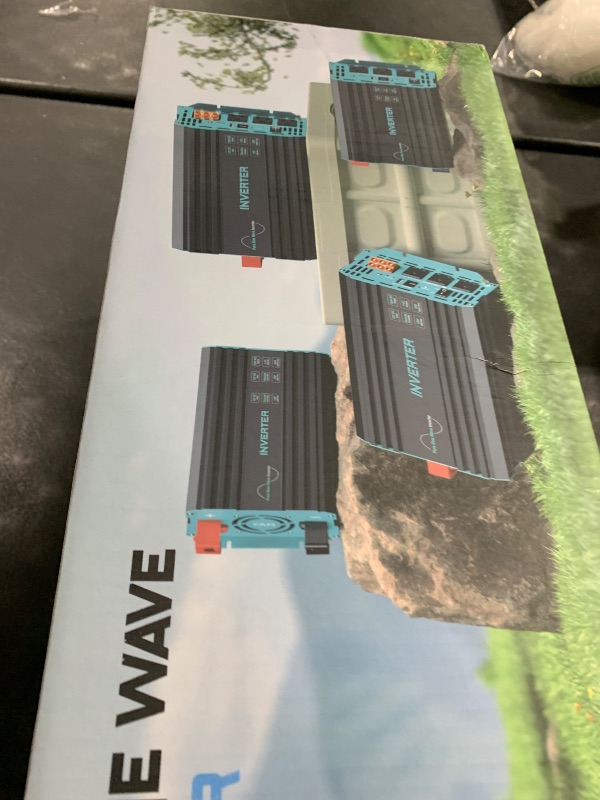 Photo 1 of LANDERPOW 2000W Pure Sine Wave Inverter