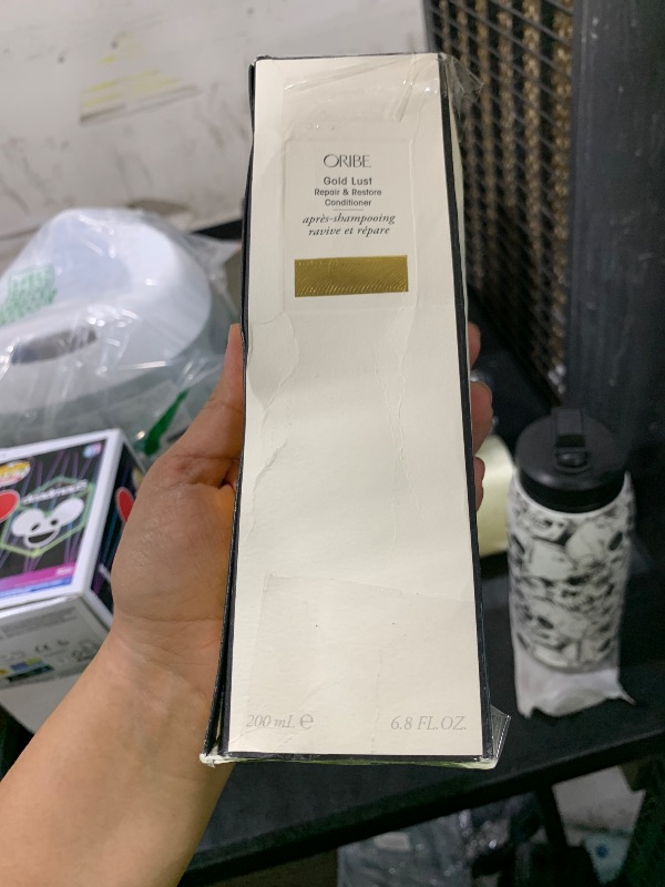 Photo 1 of Oribe Gold Lust Repair & Restore Conditioner - 6.8oz
