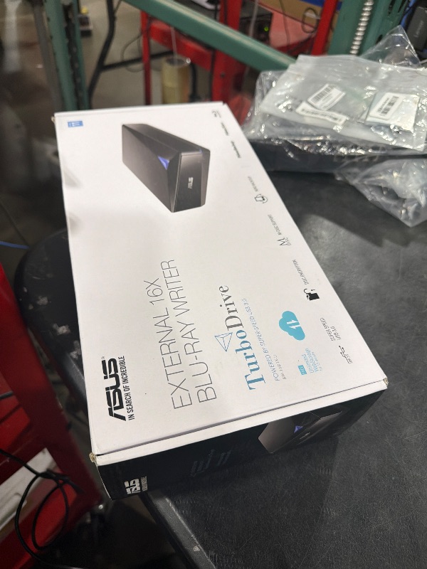 Photo 1 of ASUS BW-16D1X-U Blu-ray Drive