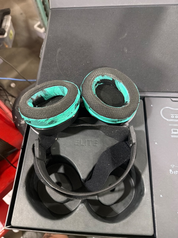 Photo 1 of SteelSeries Arctis Nova Elite Wireless Gaming Headset