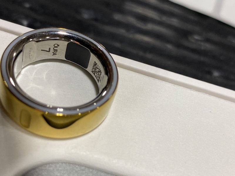 Photo 1 of Oura Ring 4 - Gold - Size 7