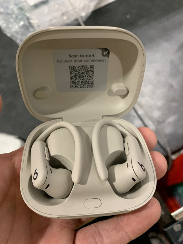 Photo 1 of Beats Powerbeats Pro 2 Wireless Earbuds