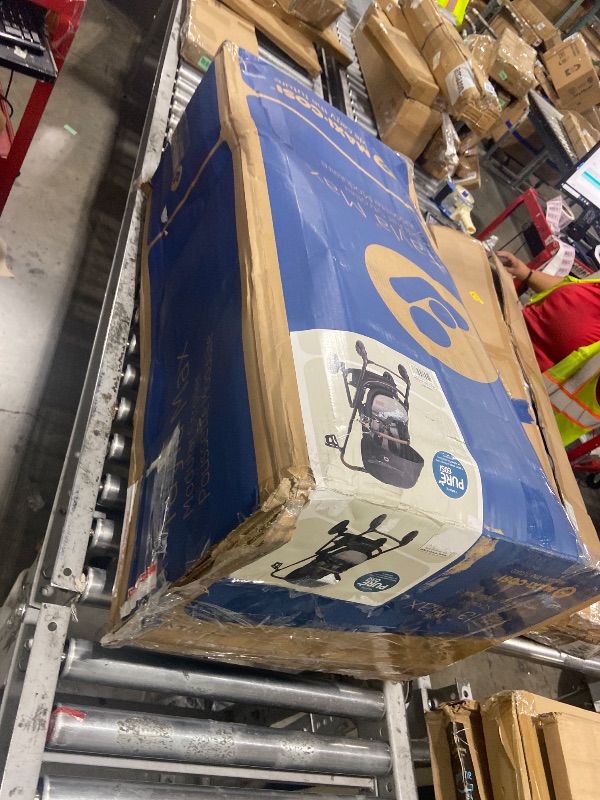 Photo 1 of Evenflo Shyft DualRide Infant Car Seat Stroller Combo