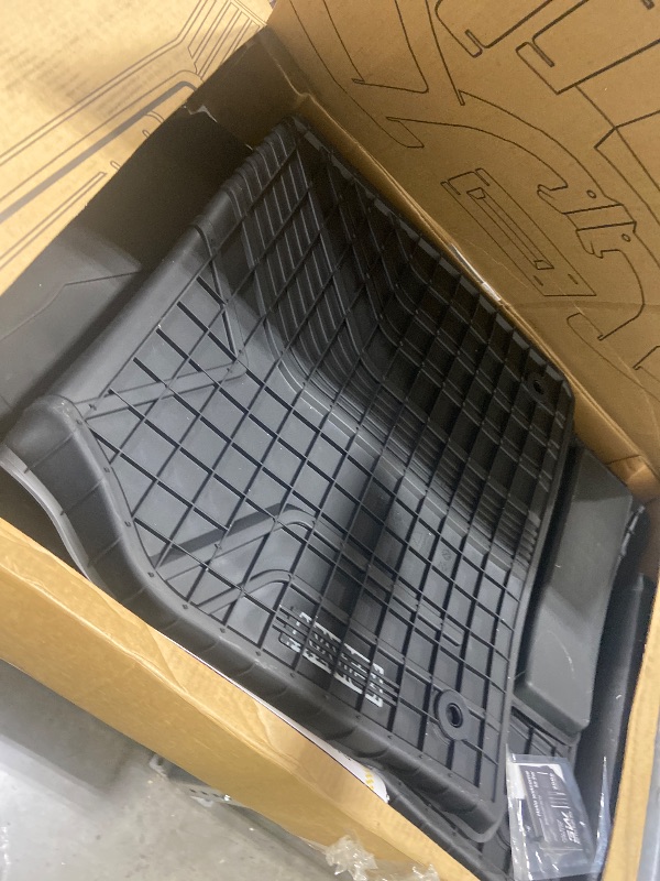 Photo 1 of 3W Tesla Model Y Juniper Floor Mats