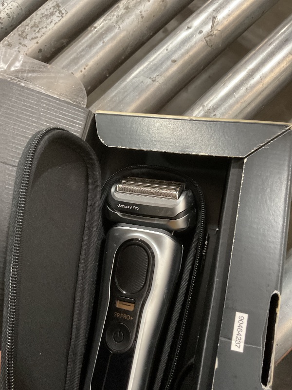 Photo 1 of Braun Series 9 PRO+ 9517s Electric Shaver