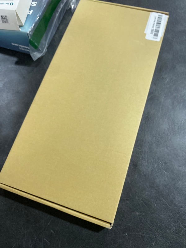 Photo 1 of A1953 Laptop Battery for MacBook Pro A1990 (Mid 2018 2019 ) MacBook Pro 15" EMC 3215 EMC 3359 BTO/CTO MV902LL/A MV912LL/A MV922LL/A MV932LL/A MV942LL/A MV952LL/A MR962LL/A MV962LL/A MV972LL/A MV902B/A