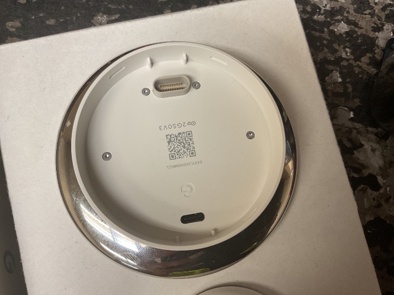 Photo 1 of Google Nest Learning Thermostat (4th gen) + Nest Temperature Sensor (2nd gen) - Silver