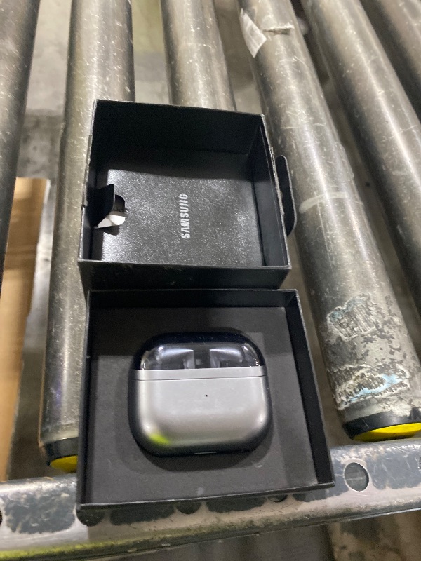 Photo 1 of Samsung Galaxy Buds 3 Pro True Wireless Earbuds