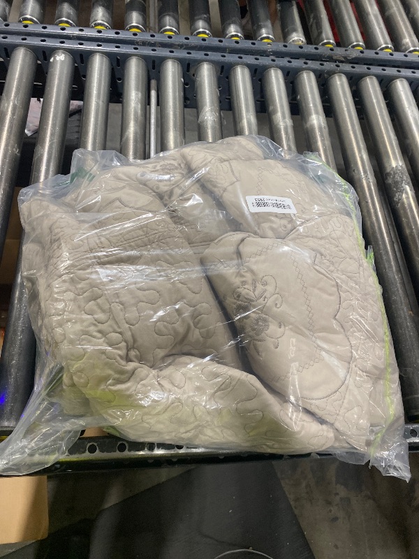 Photo 1 of Cmfshape Floral Embroidery Quilt Set - King, Taupe