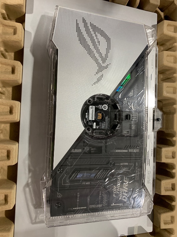 Photo 1 of ASUS ROG PG27AQWP-W 27" 1440p 540Hz Tandem OLED Gaming Monitor