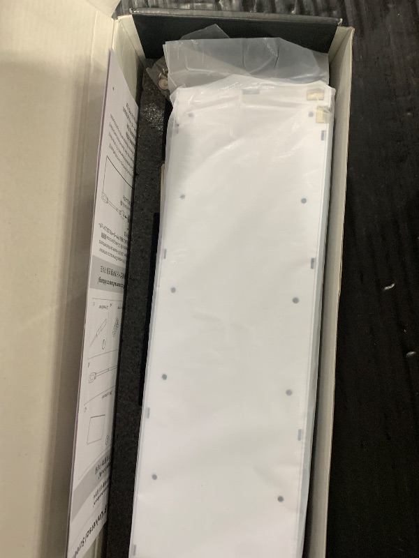 Photo 1 of Lian Li 8.8" Universal Screen - White
