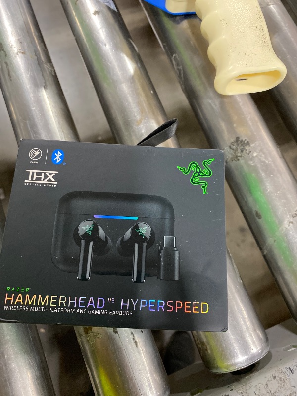 Photo 1 of Razer Hammerhead V3 Wireless Gaming Earbuds, Black