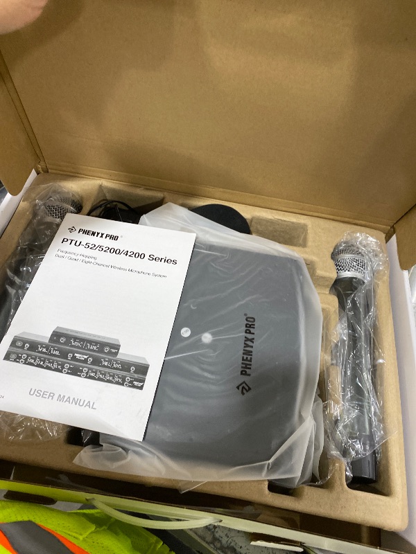 Photo 1 of Phenyx Pro Dual UHF Tunable Frequency Wireless Microphone System PTU-52-2H