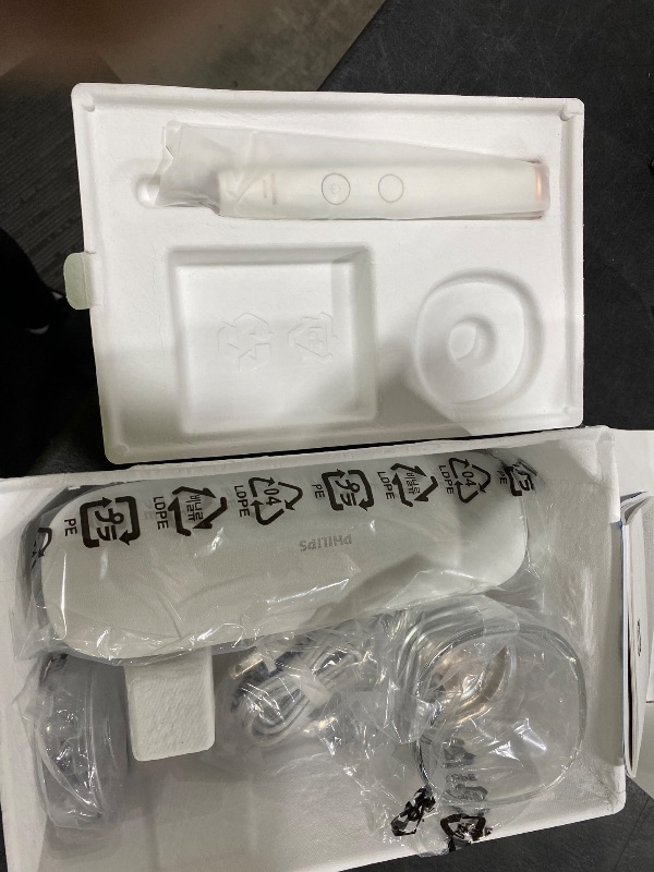 Photo 1 of Philips Sonicare DiamondClean 9500 Electric Toothbrush 3 Brush Heads, Rose