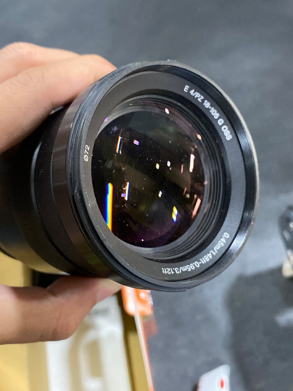 Photo 1 of Sony E PZ 18-105mm f/4.0 G OSS Lens