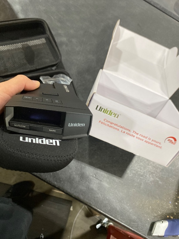 Photo 1 of Uniden R8W Extreme Long Range Radar Detector