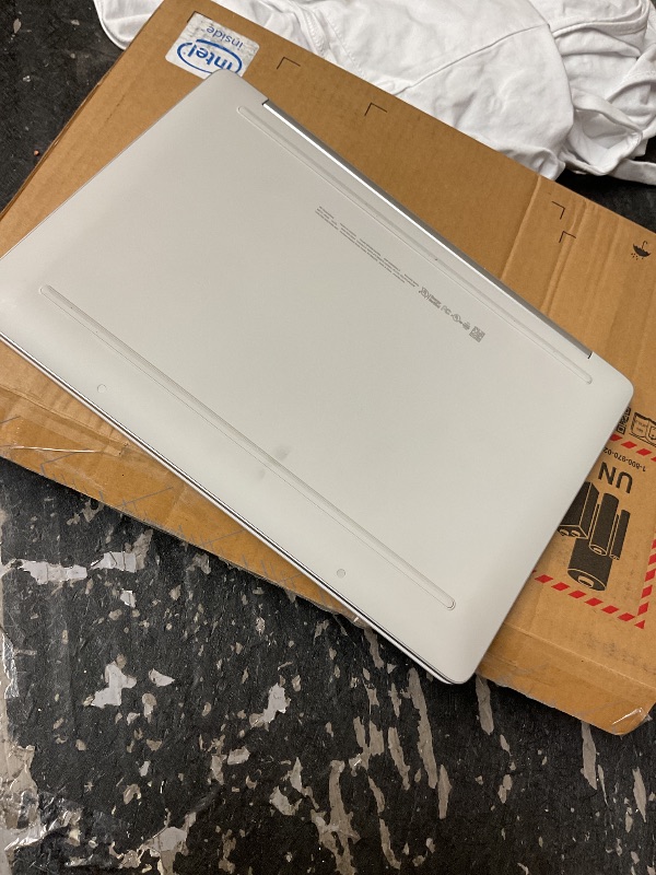 Photo 1 of HP Chromebook 14" HD Laptop COMES WITH CHARGER