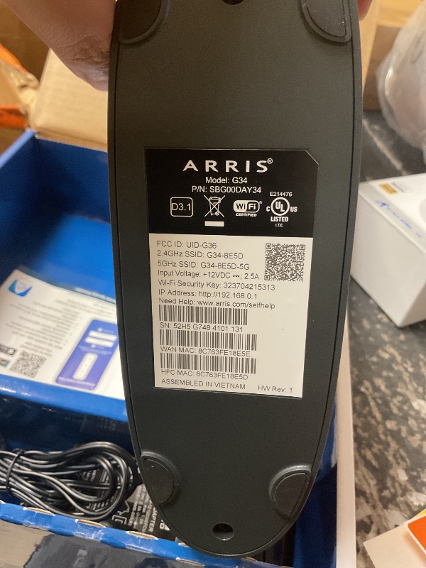 Photo 1 of ARRIS Surfboard G34 DOCSIS 3.1 Cable Modem + Wi-Fi 6 Router