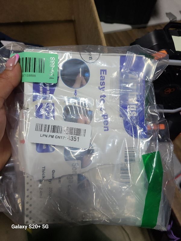 Photo 1 of 200PCS 1"x1" Thick 2.5Mil Small Clear Plastic Zip Poly Reclosable Bags