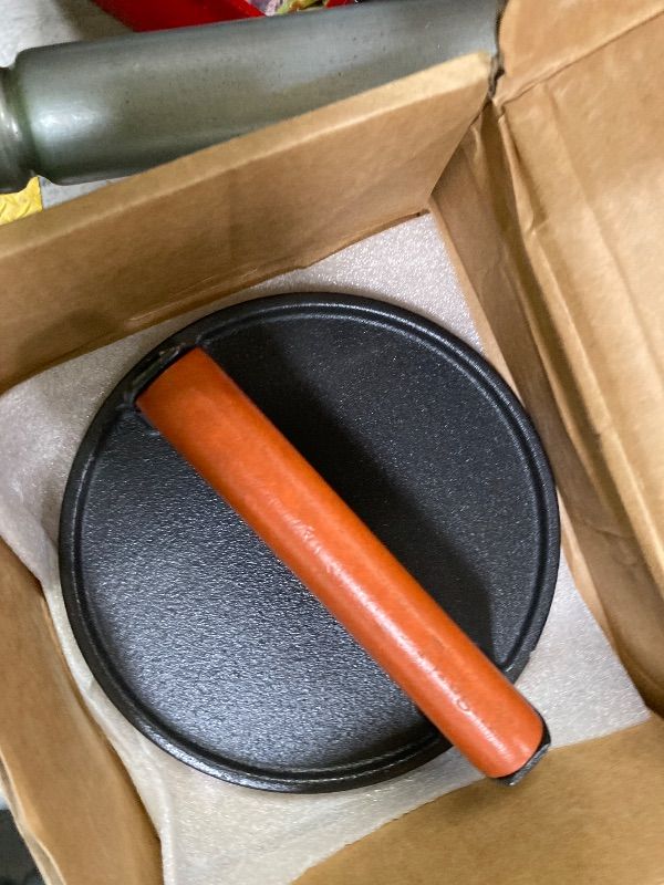 Photo 1 of ***MISSING ONE****Firsgrill Burger Press 7.08" Round & 8.3”X4.3”Rectangle Heavy-Duty Cast Iron Smash Meat Steak with Wood Handle for Blackstone Camp Chef Pitboss Weber Treager Griddle (Round & Rectangle w Flat Bottom)