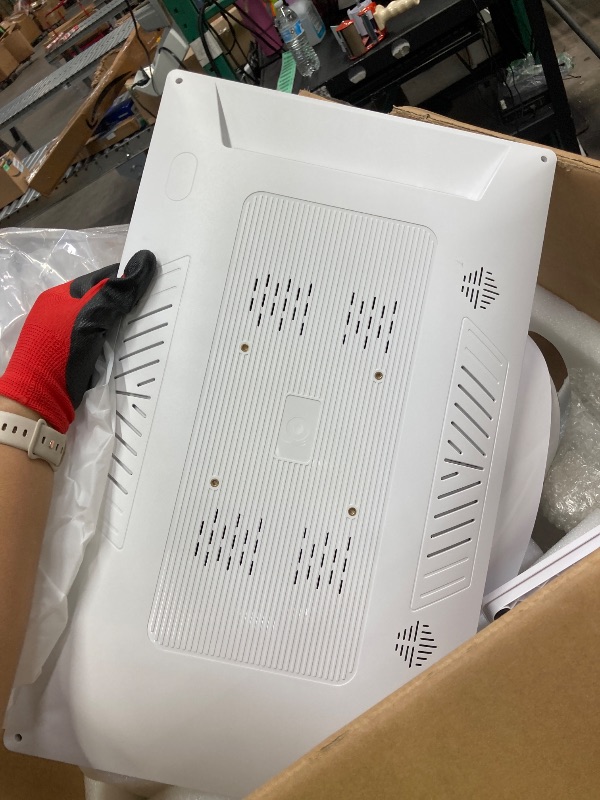 Photo 1 of **Missing Software and Hadware**Skin Analysis Machine Professional - 21.5" HD Display, AI-Powered Facial Scanner for Salons & Spas,Product recommendations, 8-Spectral Imaging (Acne/Pigmentation/Wrinkle Detection), Multi-Language
