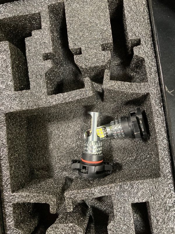 Photo 1 of ***2 PACK -MISSING PIECES SELLING AS IS *** VESTNEXCL Fog Bulbs Fit for 2015-2019 GMC Yukon Hi&Lo Beam Fog Light Bulb Combo, 800% Brightness, Dual-sided 3570 Chips, 6000K White, 60000HRS Long Lifespan, Plug-and-Play, Pack of 2