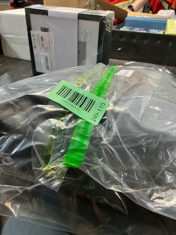 Photo 1 of ****MISSING PARTS***
Kopuws Golf ting Net 10x7FT