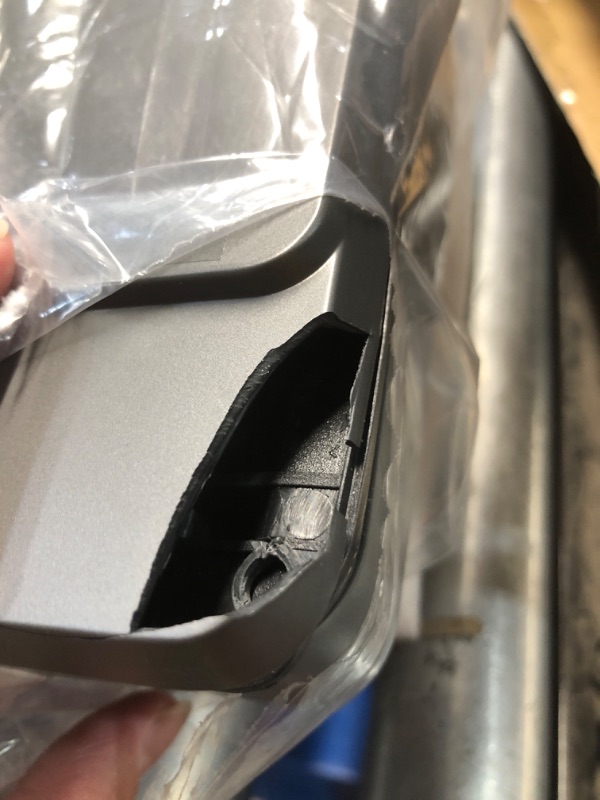 Photo 1 of ***DAMAGED - SEE NOTES/PICTURES*** Vacuum Sealer for Food 90Kpa Powerful Vacuum Sealing Machine 7 in 1 Modes with Freshness Storage Bag Powerful Big Size (No pressing needed)
