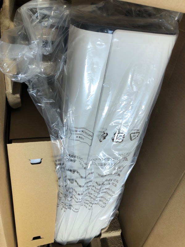Photo 1 of ***FACTORY SEALED - OPENED FOR INSPECTION***
roborock H60 Hub Ultra Cordless Vacuum Cleaner with Auto-Empty Dock, 210AW Suction Stick Vacuum Cleaners for Home and Pet Hair, Rechargeable, 90-Min Runtime, Anti-Tangle Brush, 140° LED Dust Detection