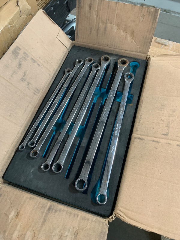 Photo 1 of ***MISSING 2***
DURATECH Extra Long Ratcheting Wrench Set, Double Box End Wrench Set, Metric, 9-Piece, 8,10,12,13,14,16,17,19,22 mm, CR-V Steel, with EVA Foam Tool Organizer