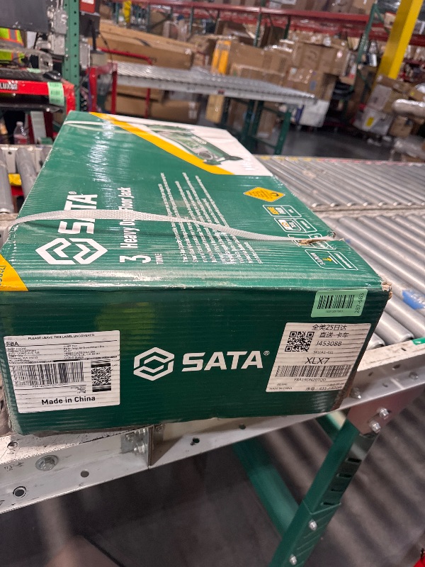 Photo 1 of ***FACTORY SEALED *** SATA 3-Ton Heavy-Duty Steel Floor Jack