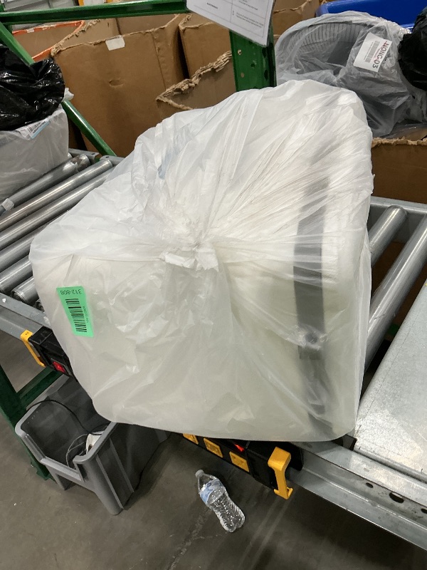 Photo 1 of [MISSING HANDLE] Igloo 25 QT Latitude Cooler
