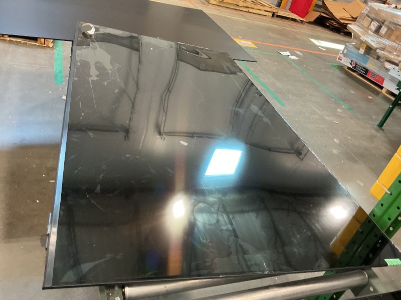 Photo 1 of ********* TV FOR PARTS ONLY ******** Samsung 65-Inch Class Neo QLED QN990F 8K Mini LED Smart TV (2025 Model) NQ8 AI Gen3 Processor, Upscaling Pro, Wireless One Connect, Glare Free, Samsung Vision AI, Alexa Built-in
********* TV FOR PARTS ONLY ********