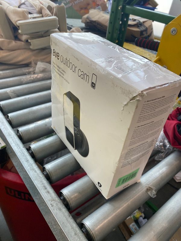 View 2 of [Defective] Eve Outdoor Cam - HomeKit Secure Video Floodlight Camera