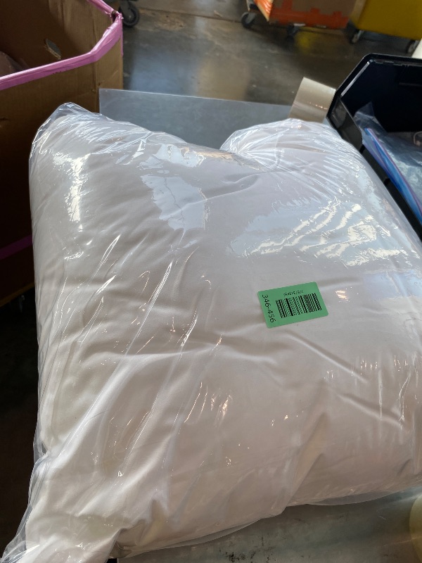 Photo 1 of 
***1 pillow***Beckham Hotel Collection Bed Pillows Standard/Queen Size Set of 2 - Original Down Alternative Pillow for Sleeping - Bedding for Back, Stomach or Side...
Size:Queen / Standard
Color:White
