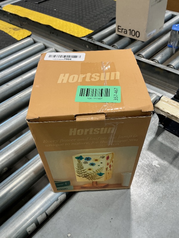 Photo 1 of [SOLD FOR PARTS] Hortsun Pressed Flower Table Lamp