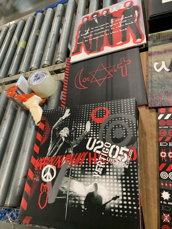 View 4 of [SCRATCHES] How To Dismantle An Atomic Bomb 20th Anniversary Super Deluxe Boxset