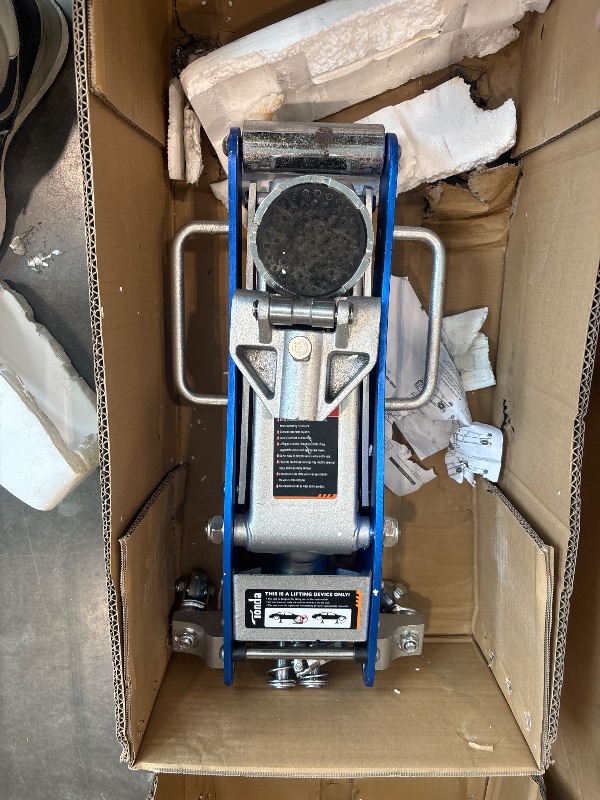 View 4 of *** Missing jack handle *** Jack Boss 3 Ton Low Profile Floor Jack