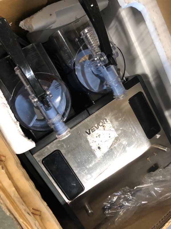 Photo 1 of ** SIMILAR /*** VEVOR Commercial Slushy Machine 12Lx2 Tank Frozen Drink Machine 96 Cups