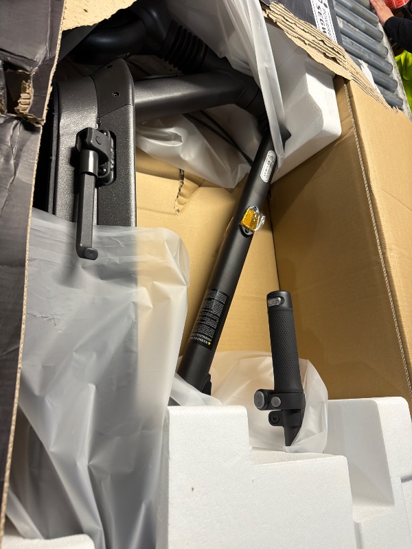View 3 of *** PARTS ONLY / DAMAGED FRAME ***
Segway Ninebot MAX G2 Electric KickScooter