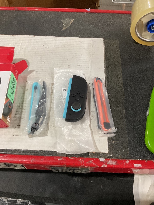 View 4 of ***MISSING PARTS***
Nintendo Joy-Con 2 Controllers (L/R)