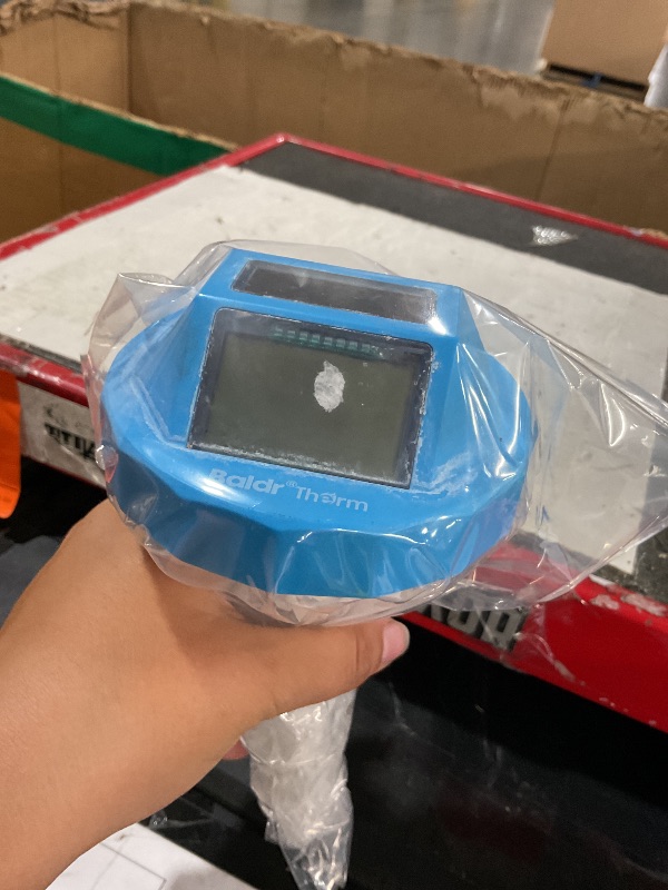 View 3 of ***MAJOR DAMAGE***
BaldrTherm Pool Thermometer Digital Floating, Swimming Pool Water Temperature Sensor, 2026 New Upgrade | Solar Powered | Easy Read | High Precision | Anti-Fog, for Hot Tub, Spa&Ice Bath (Light Blue)