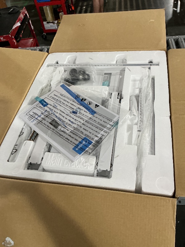 View 3 of ** FACTORY SEALED OPEN FOR INSPECTION**Midea 10,000 BTU U Shaped Window Air Conditioner, Cools up to 450 Sq Ft