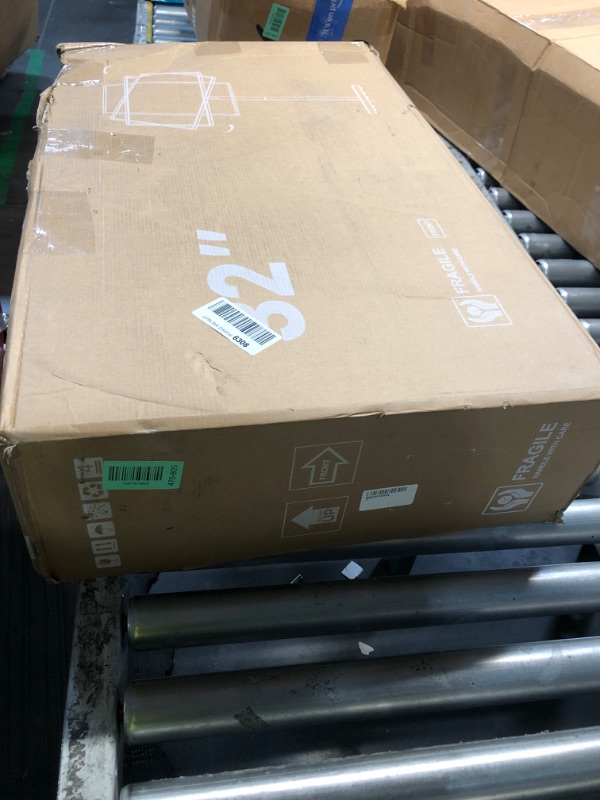 View 7 of ***PARTS ONLY***
VLH 32-Inch FHD Smart Portable TV
