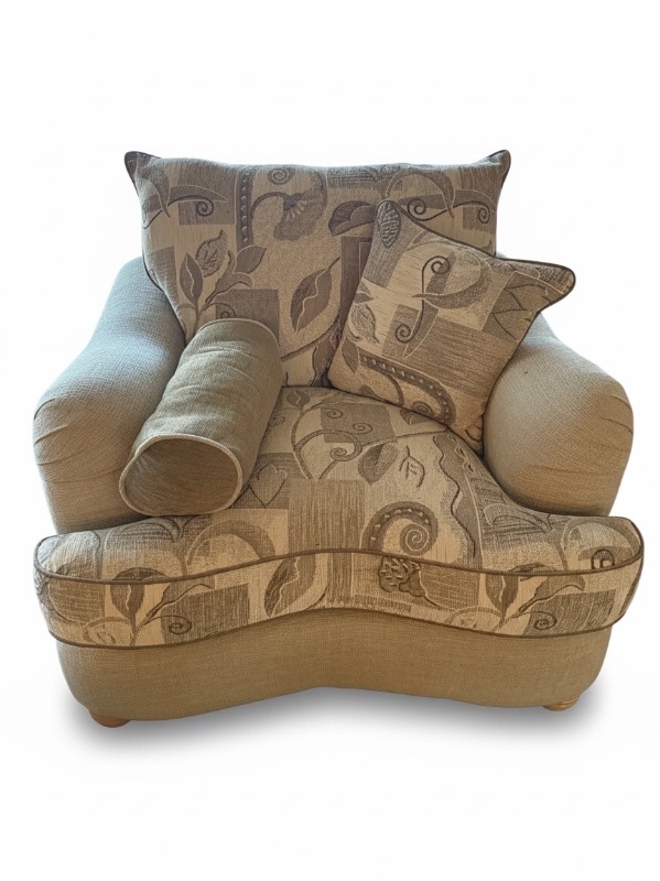 Photo 1 of 7’ TRADITIONAL-STYLE BEIGE PATTERNED FABRIC SOFA W ROLLED ARMS & ACCENT PILLOWS